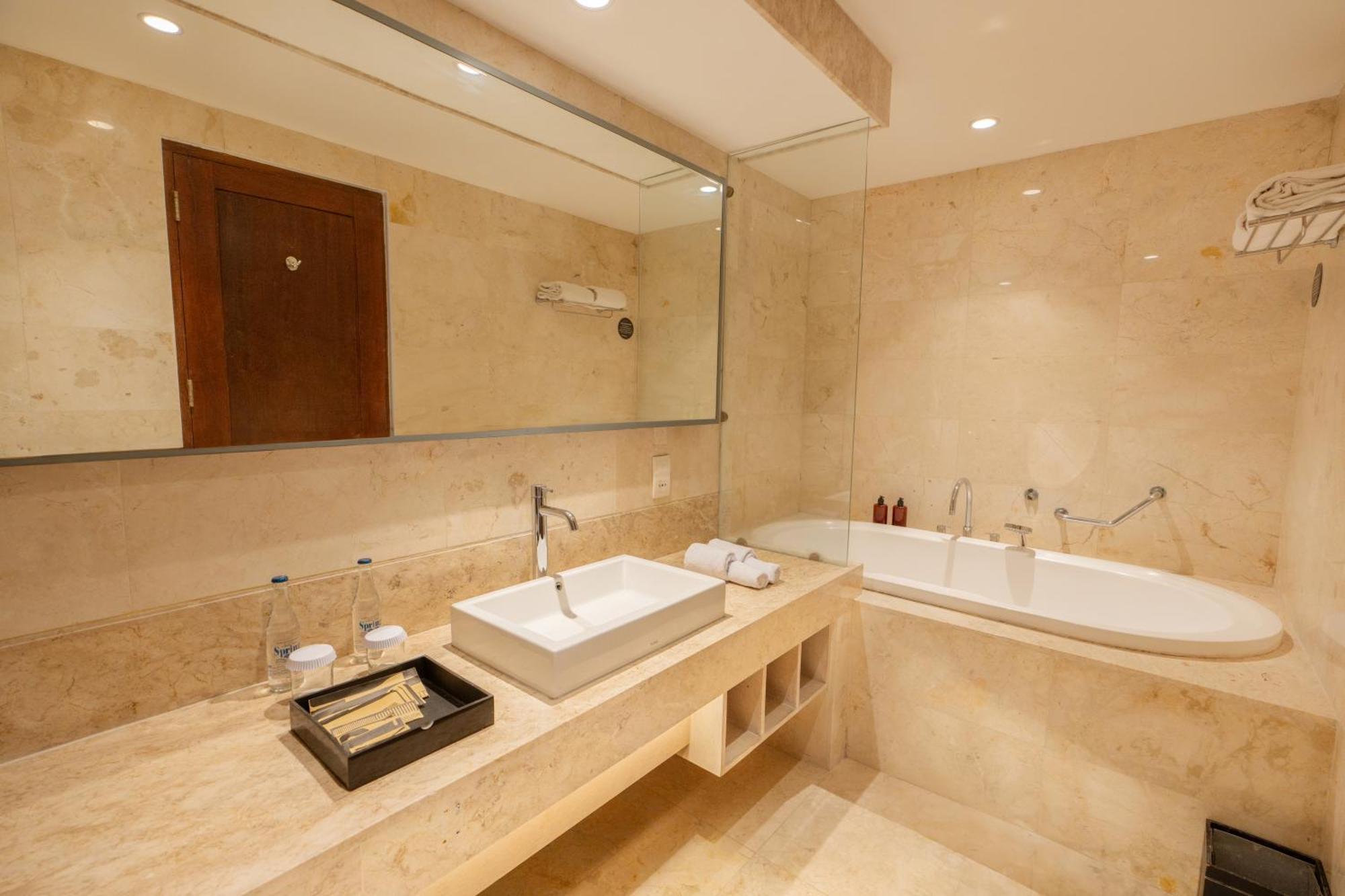 Kuta Angel Hotel Экстерьер фото